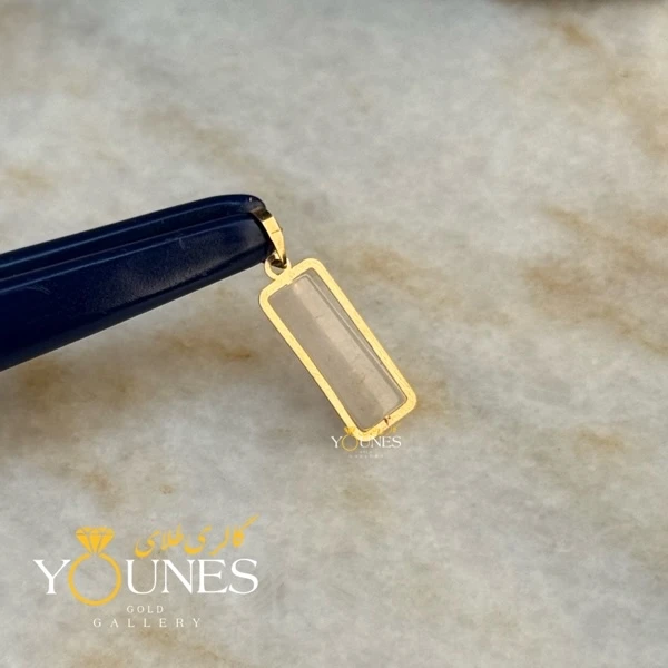 تصویر دوم آویز طلا سنگ صدفی